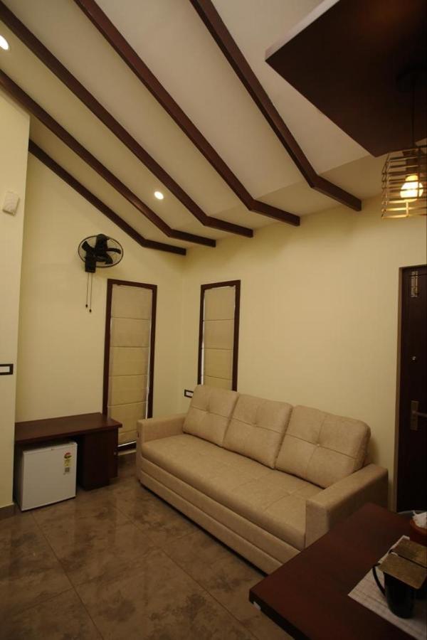 ויטירי Pabis Luxurious Stay מראה חיצוני תמונה